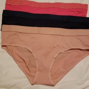 3 Victoria secret woman panties